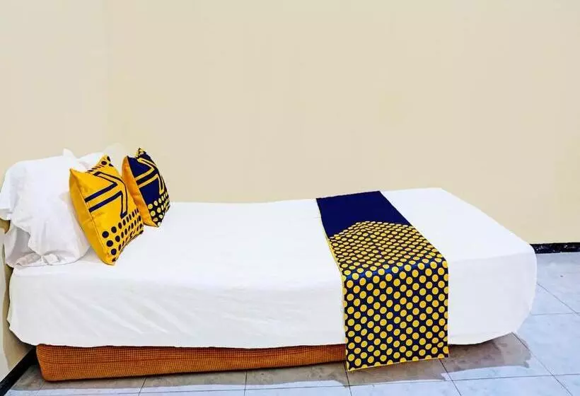 Hotelli Spot On 92091 Citra Omah Syariah