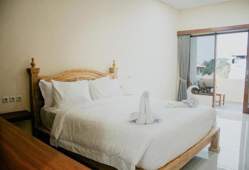 Отель The Laviana