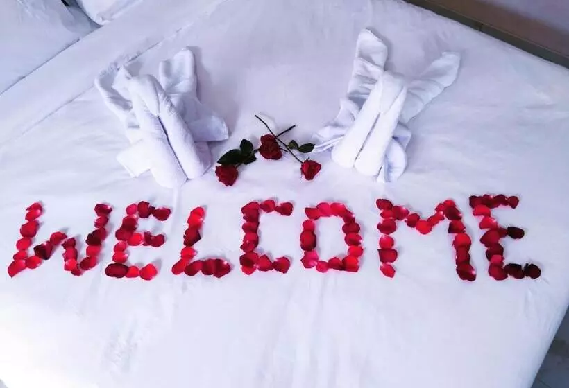 ホテル The Laviana