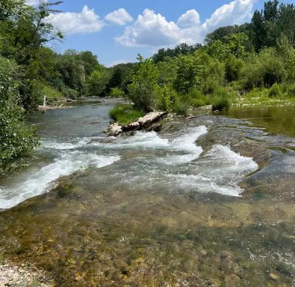 Majatalo Domaine Du Moulin De Cors
