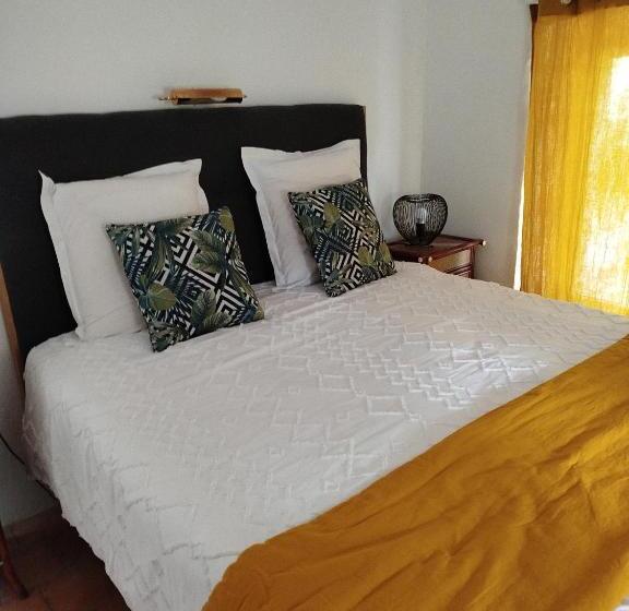 Пансион Domaine Du Moulin De Cors