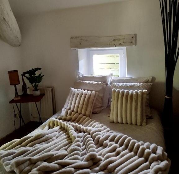 Пансион Domaine Du Moulin De Cors