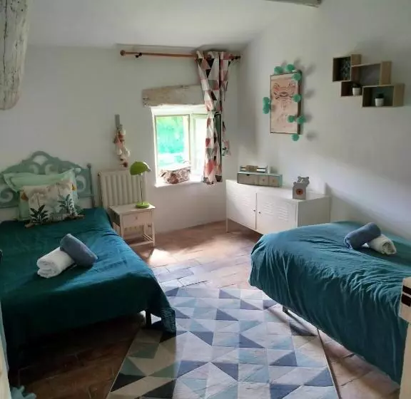 Majatalo Domaine Du Moulin De Cors