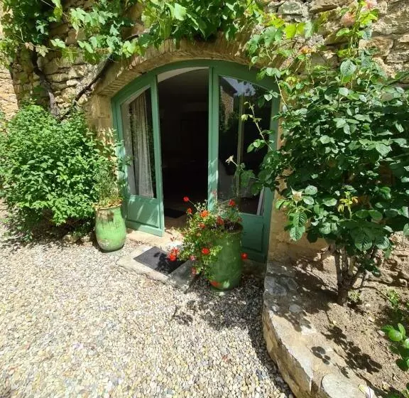 Majatalo Domaine Du Moulin De Cors