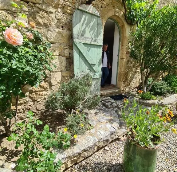 Majatalo Domaine Du Moulin De Cors