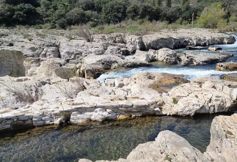 Majatalo Domaine Du Moulin De Cors