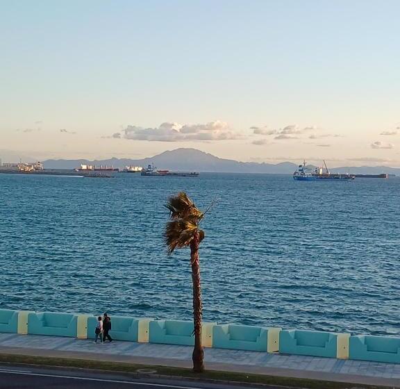 Pensió Gibraltar Views Guest House