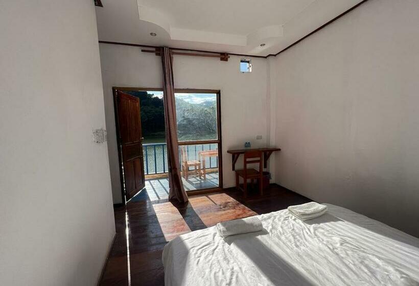 פנסיון Nongkhaiw River View