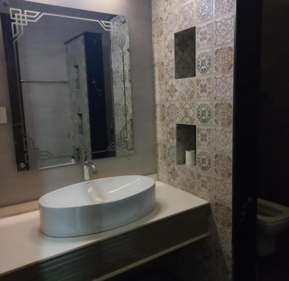 پانسیون White House Executive   Guest House Islamabad