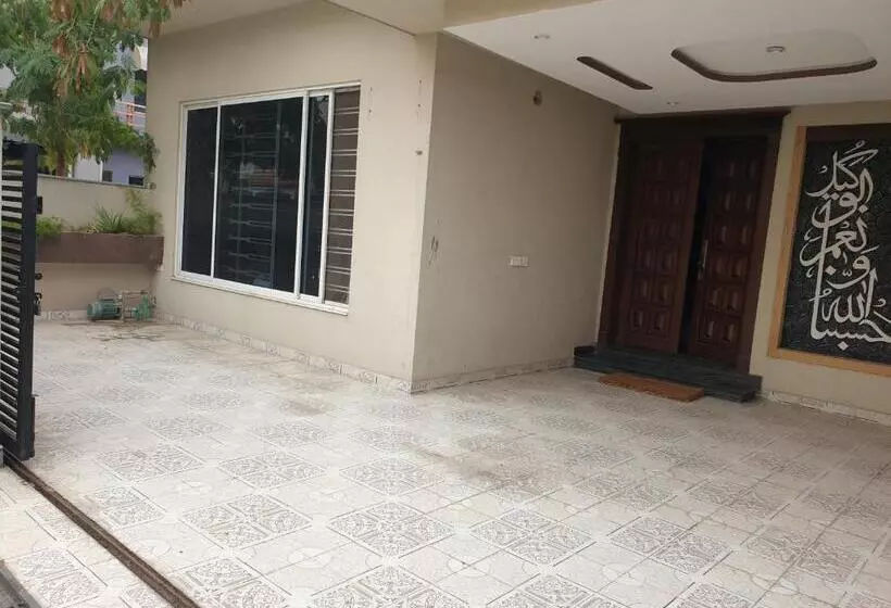 پانسیون White House Executive   Guest House Islamabad