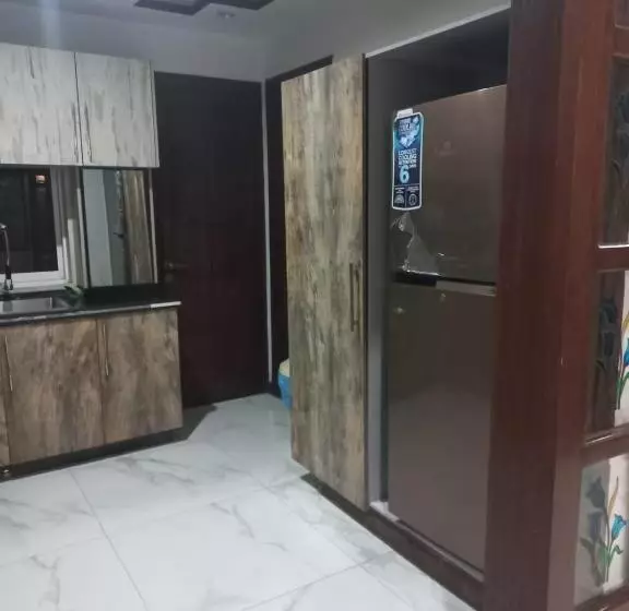 پانسیون White House Executive   Guest House Islamabad