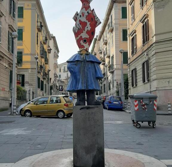 تختخواب و صبحانه Fifth Floor