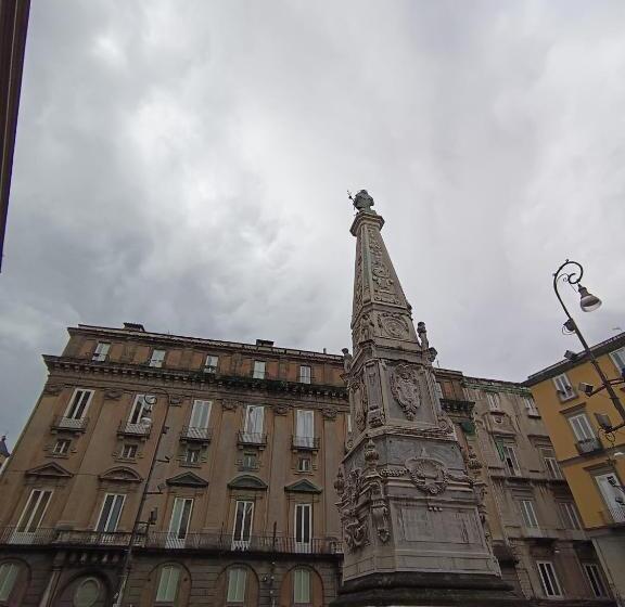 تختخواب و صبحانه Fifth Floor