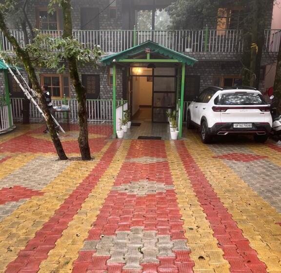 Cedar Woods Resort By Heyan Hotels