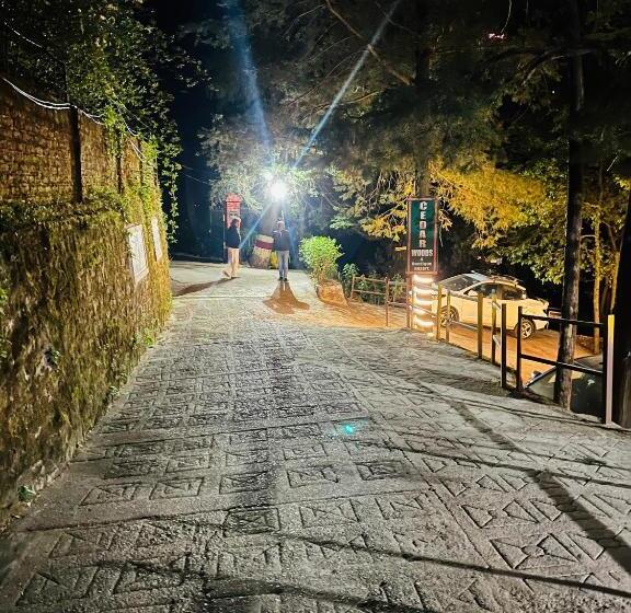 Cedar Woods Resort By Heyan Hotels