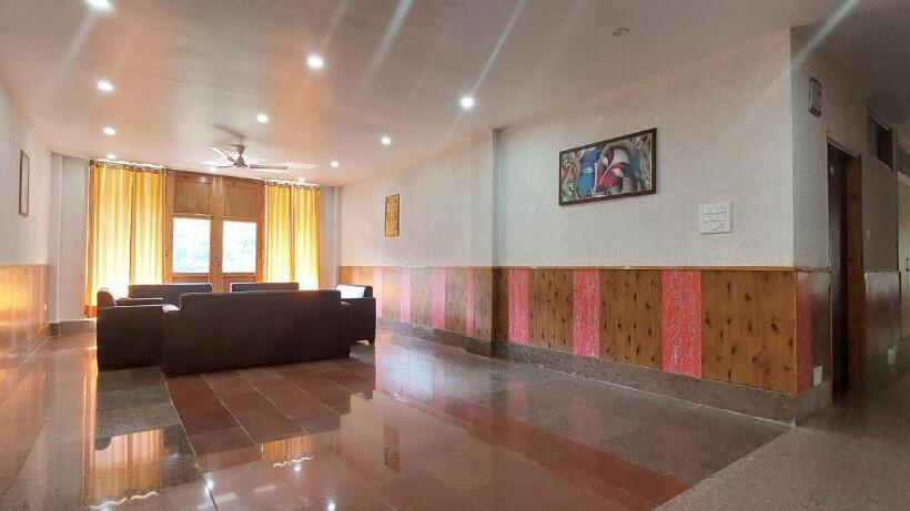 Hotel The Clarks Resort