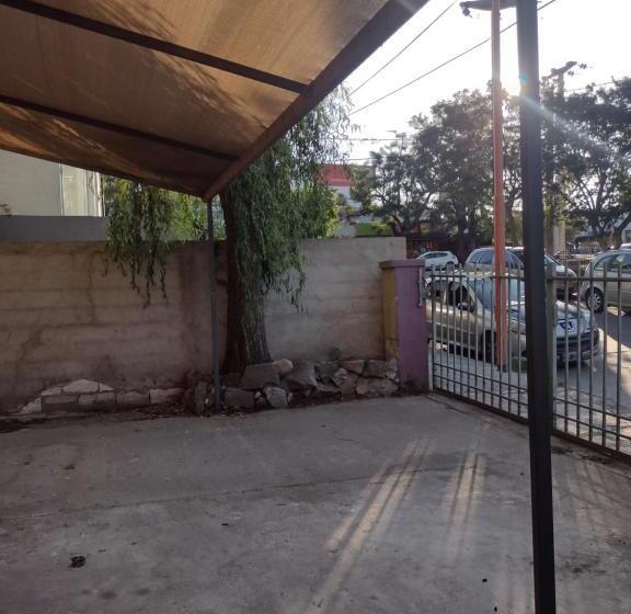 هتل کپسول Quirus Dormis