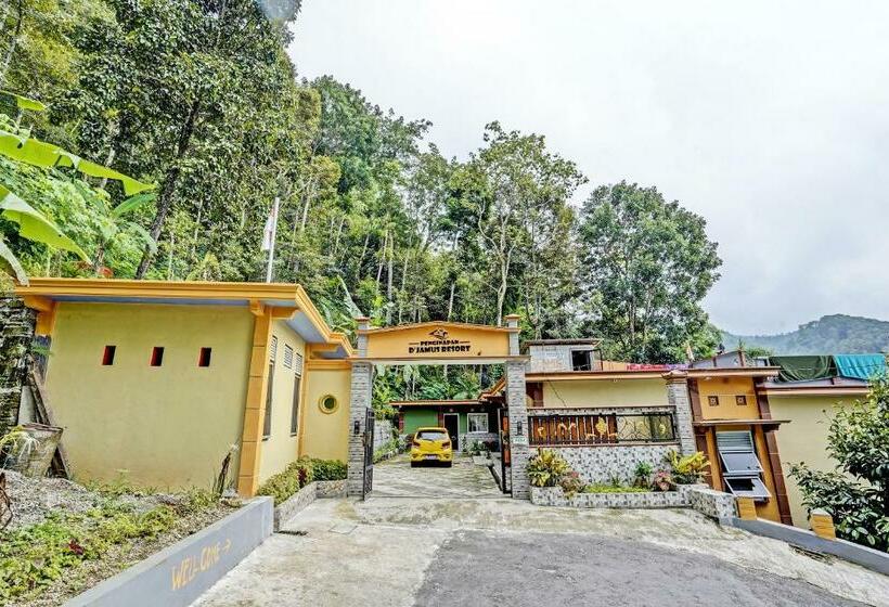 Otel Oyo 92049 D Jamus Resort Telaga Ngebel