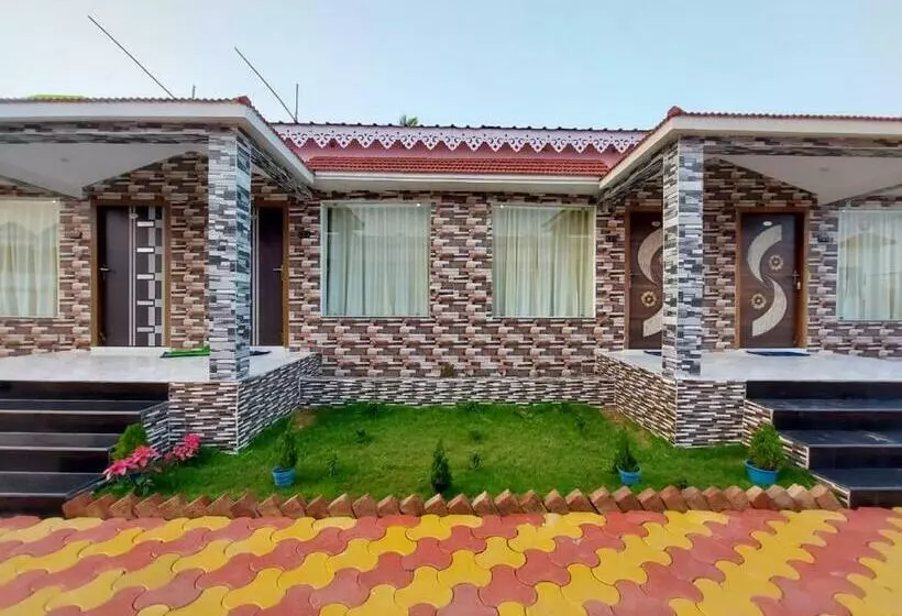Hotelli Sea View Resort Mandarmoni