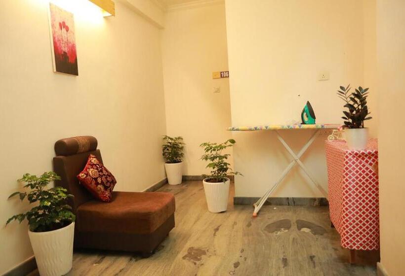 ホテル The Waves Fortkochi