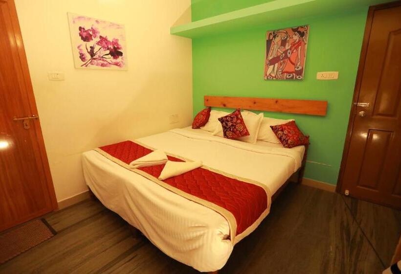 ホテル The Waves Fortkochi