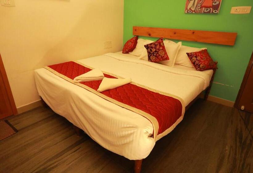 ホテル The Waves Fortkochi