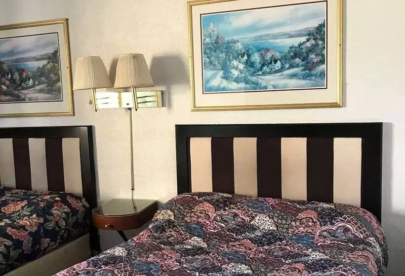 Hotelli Travelodge By Wyndham Rockford South