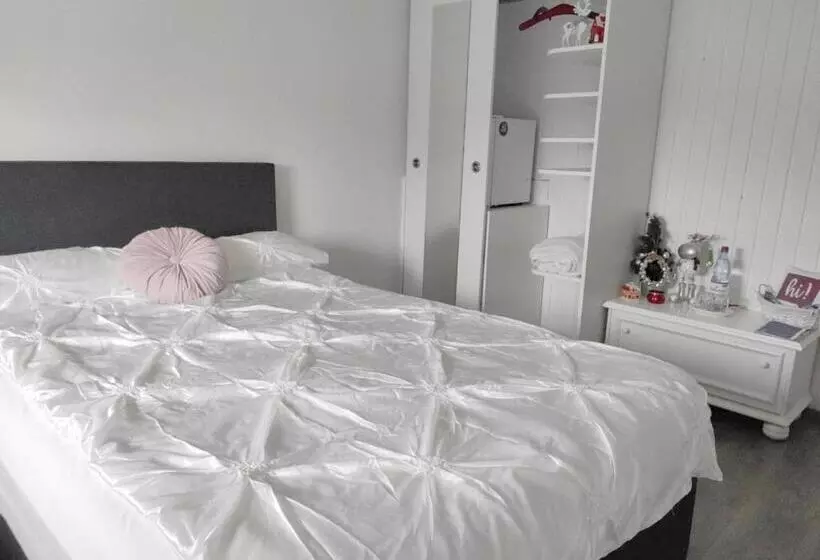 Majatalo Apartment Am See Borken, Hessen