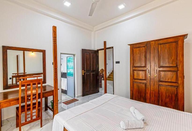 Pensiune Blueray Villa Unawatuna