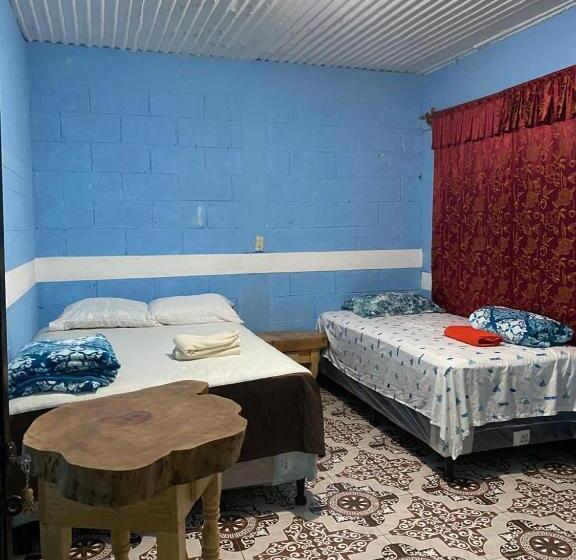 پانسیون Casa Julián Cotuc