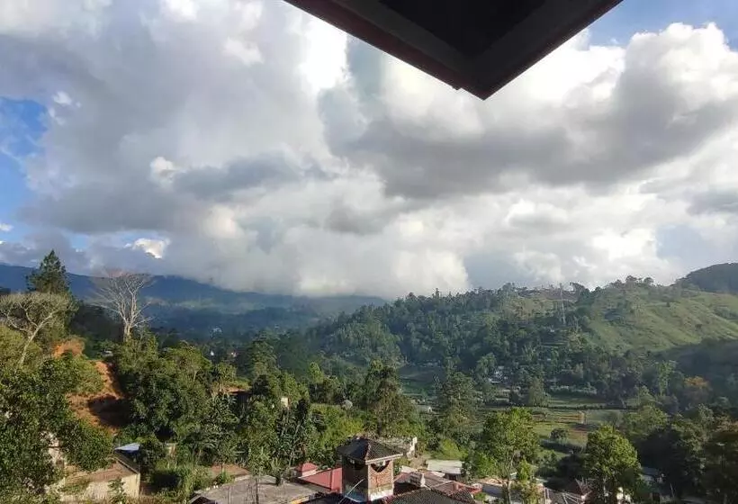 Majatalo Foggy Mount View