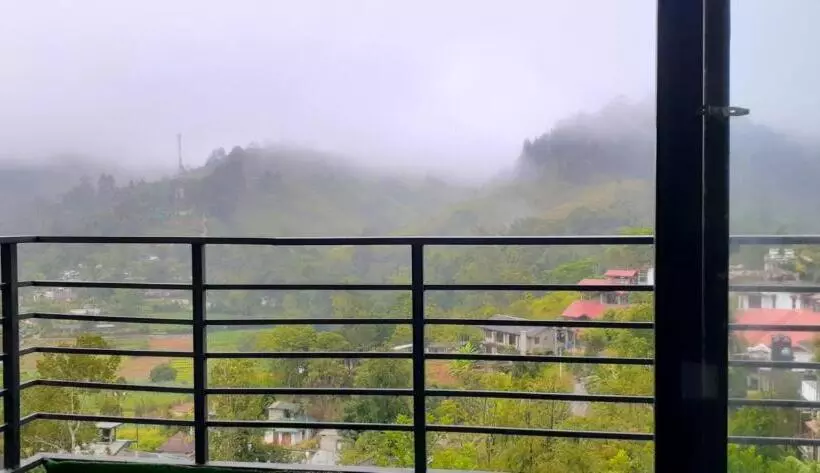 Majatalo Foggy Mount View