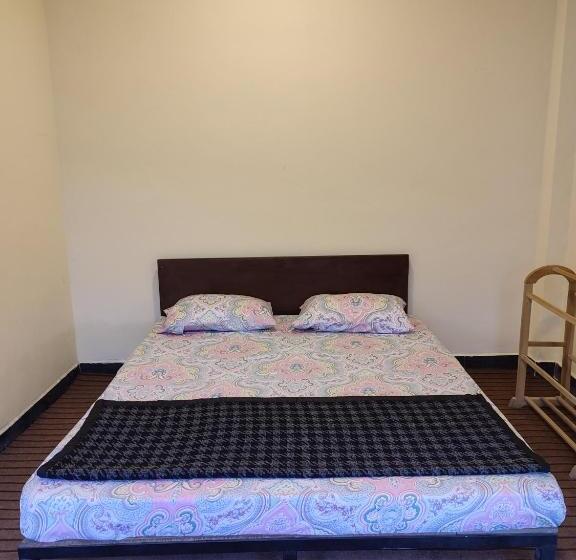 پانسیون Foggy Mount View