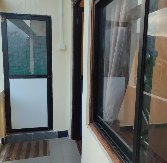 پانسیون Foggy Mount View