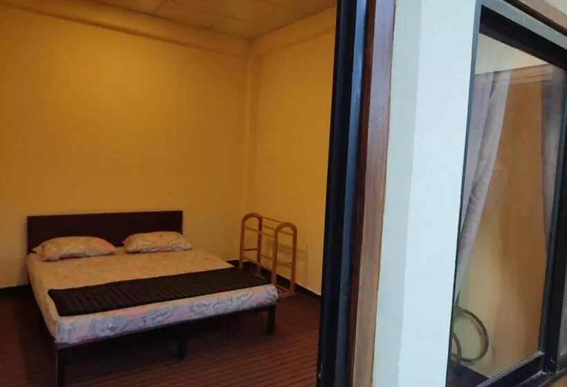 Majatalo Foggy Mount View