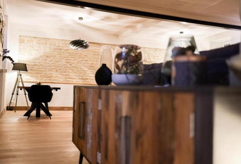 פנסיון L Evasion