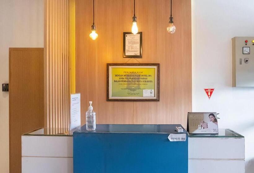 Pensió Mono Coliving Kencana, Surabaya