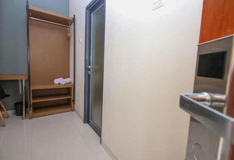 Pensió Mono Coliving Kencana, Surabaya