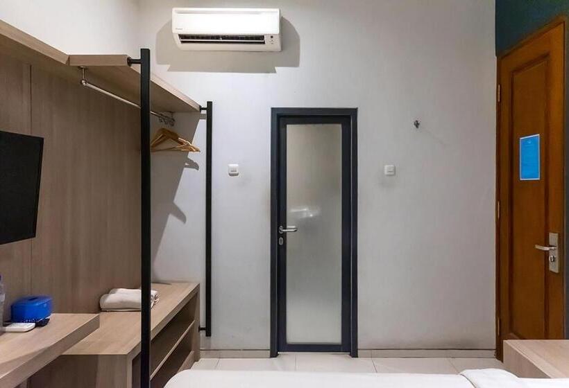 Pensió Mono Coliving Kencana, Surabaya