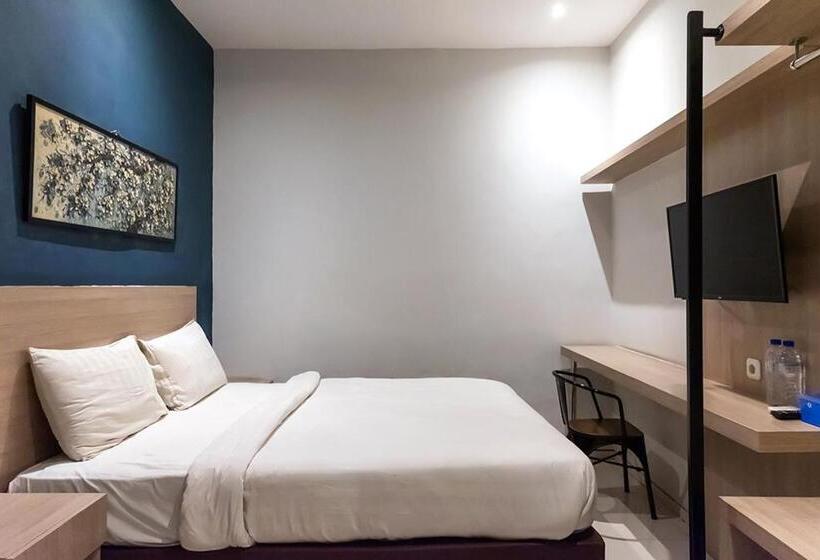 Pensió Mono Coliving Kencana, Surabaya