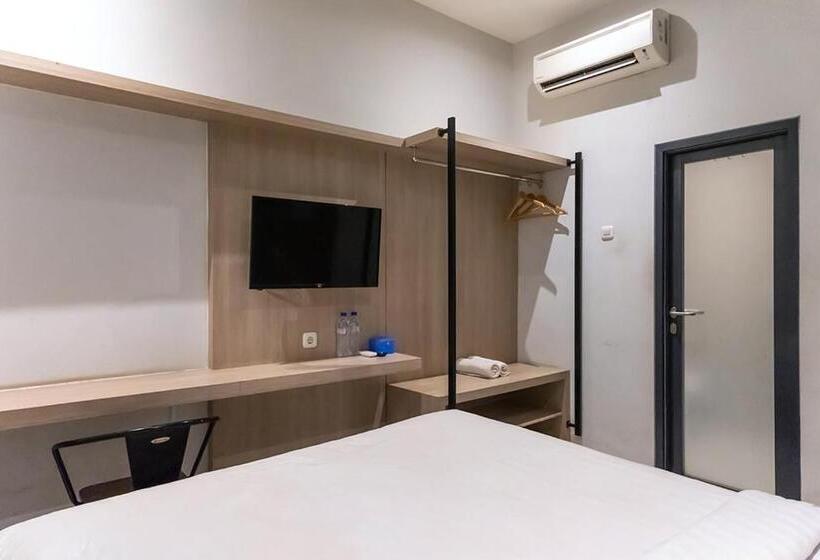 Pensió Mono Coliving Kencana, Surabaya