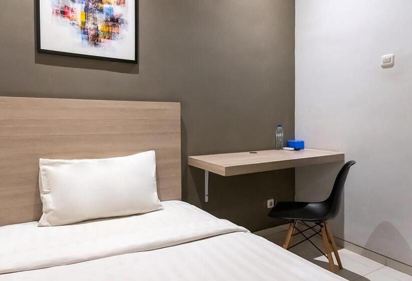 Pensió Mono Coliving Kencana, Surabaya