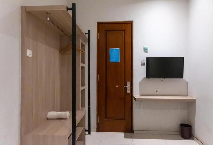 Pensió Mono Coliving Kencana, Surabaya