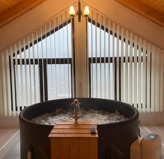 Lomakeskus Royal Alpin Crown