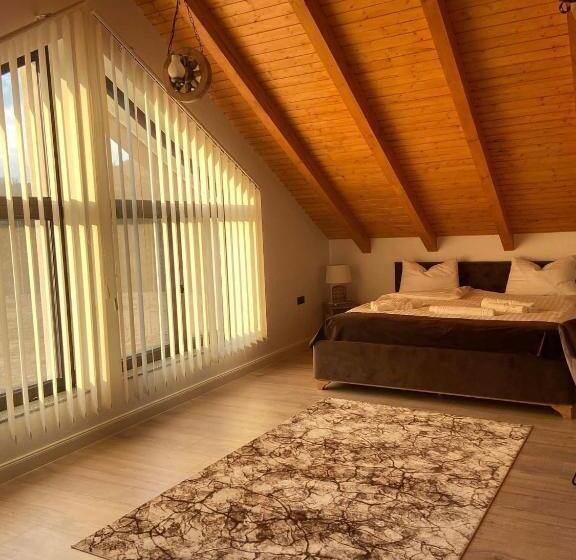 Курорт Royal Alpin Crown