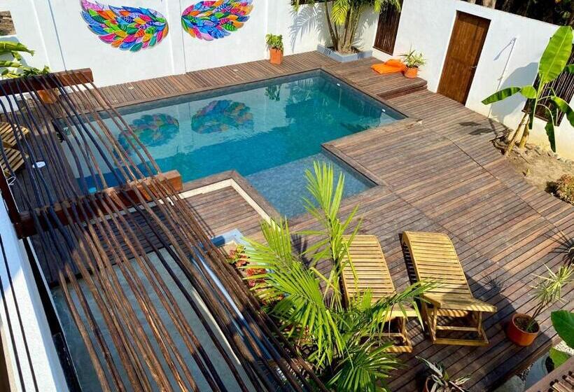 تختخواب و صبحانه Casa La Rayanna