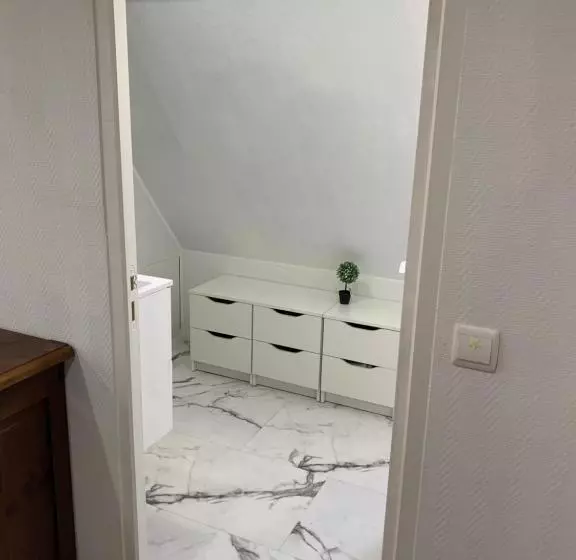 Aamiaismajoitus (B&B) Chambre Rustique Avec Double Lit Et Sa Salle De Bain Privée