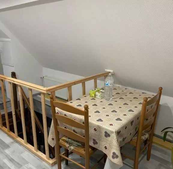 Aamiaismajoitus (B&B) Chambre Rustique Avec Double Lit Et Sa Salle De Bain Privée