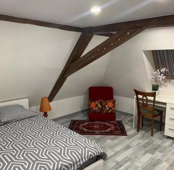 Aamiaismajoitus (B&B) Chambre Rustique Avec Double Lit Et Sa Salle De Bain Privée