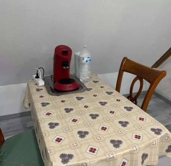 Aamiaismajoitus (B&B) Chambre Rustique Avec Double Lit Et Sa Salle De Bain Privée